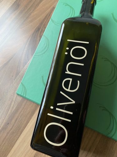 Olivenölflasche 1 Liter mit Edelstahl-Ausgießer und drei Deckel (Goldene Version) photo review